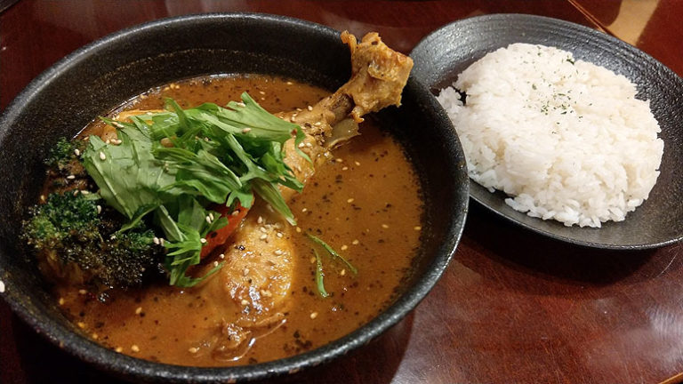札幌駅から一番近くのスープカレー 奥芝商店実家でランチ
